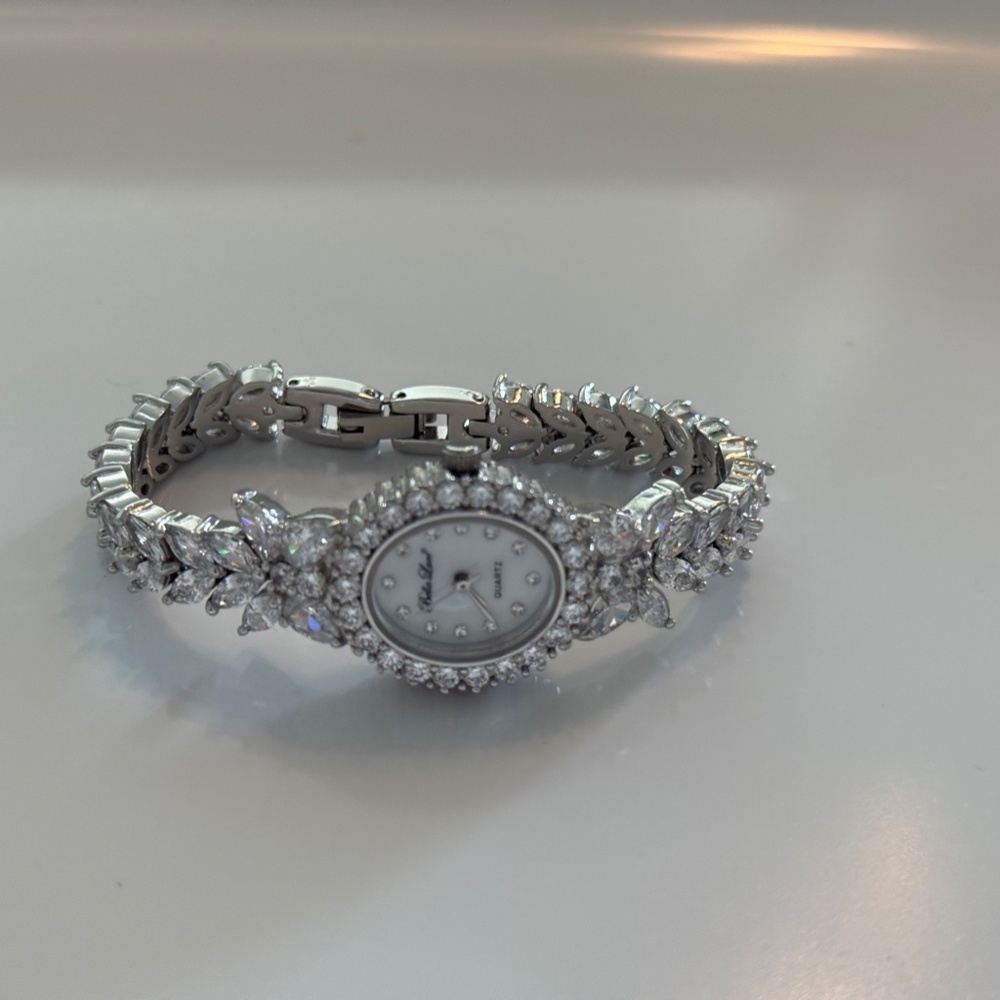 Watch - Picture 2 of 3